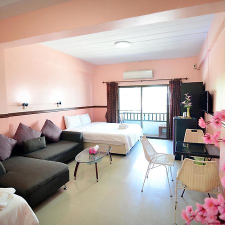 Hotel The Famous House - Jomtien Exterior foto