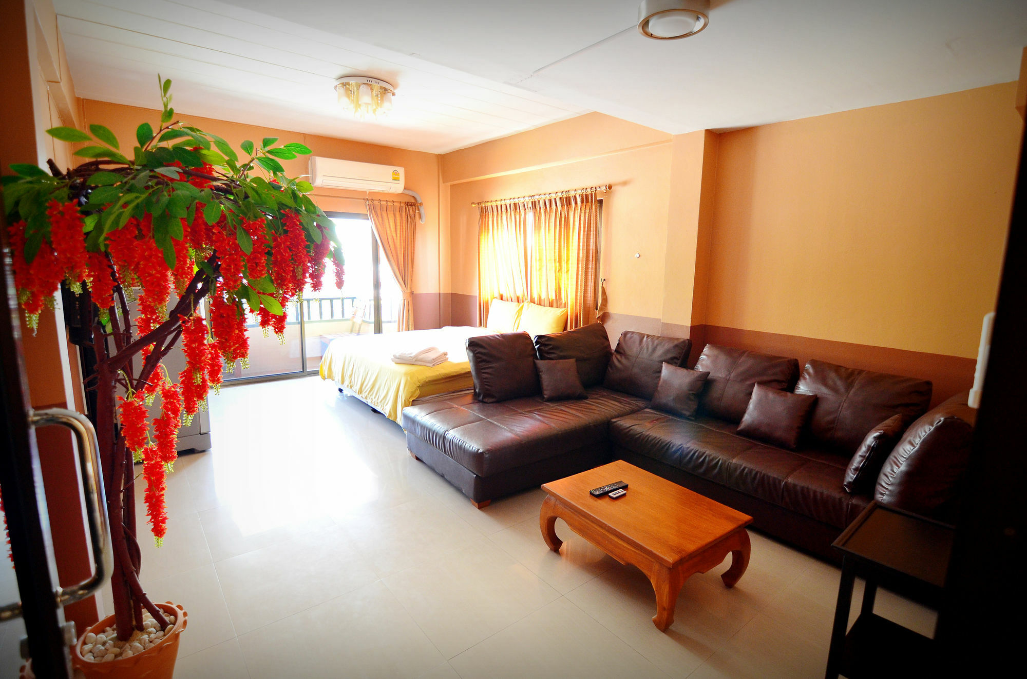 Hotel The Famous House - Jomtien Exterior foto
