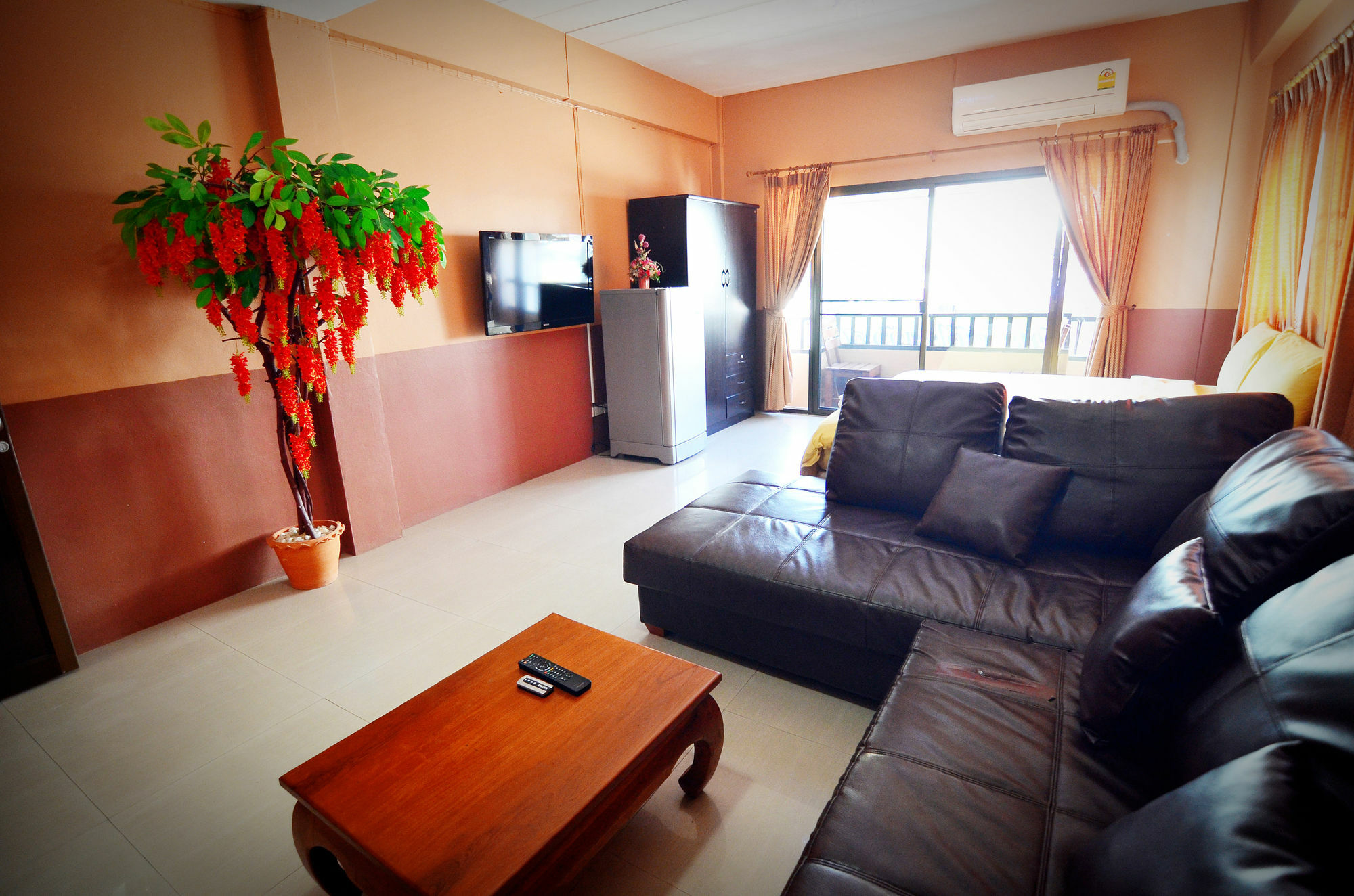 Hotel The Famous House - Jomtien Exterior foto